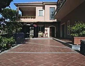 Rosso Vulcano نيكولوسي
